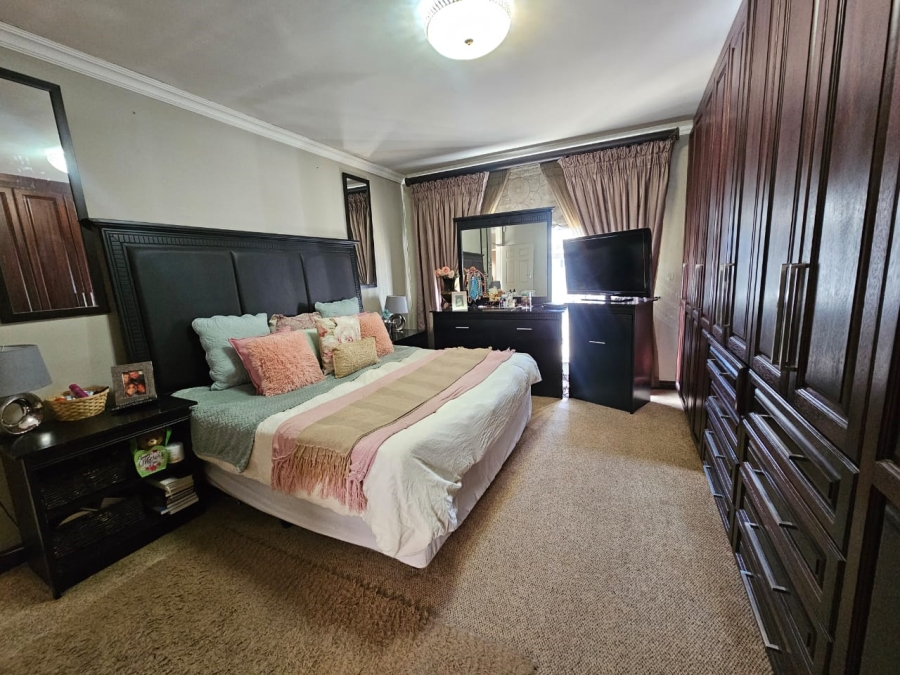 4 Bedroom Property for Sale in Jan Cillierspark Free State